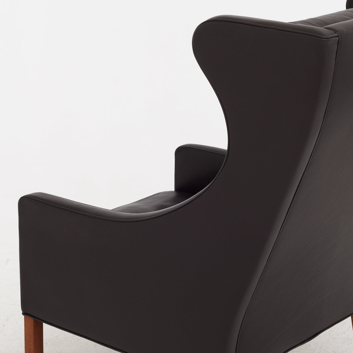 BM 2204 - Wing Back Chair in Prestige leather