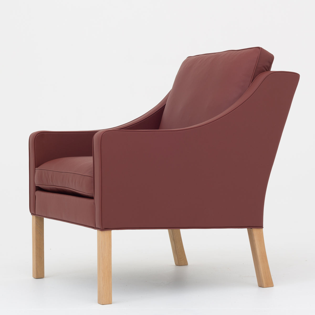 BM 2207 - Easy chair in Spectrum leather