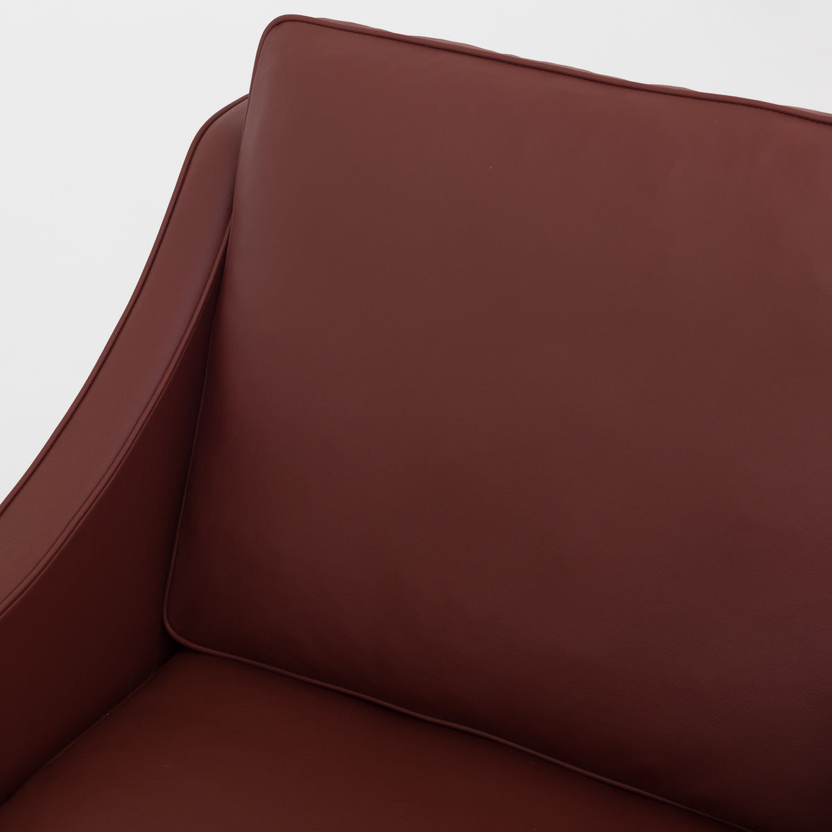 BM 2207 - Easy chair in Spectrum leather
