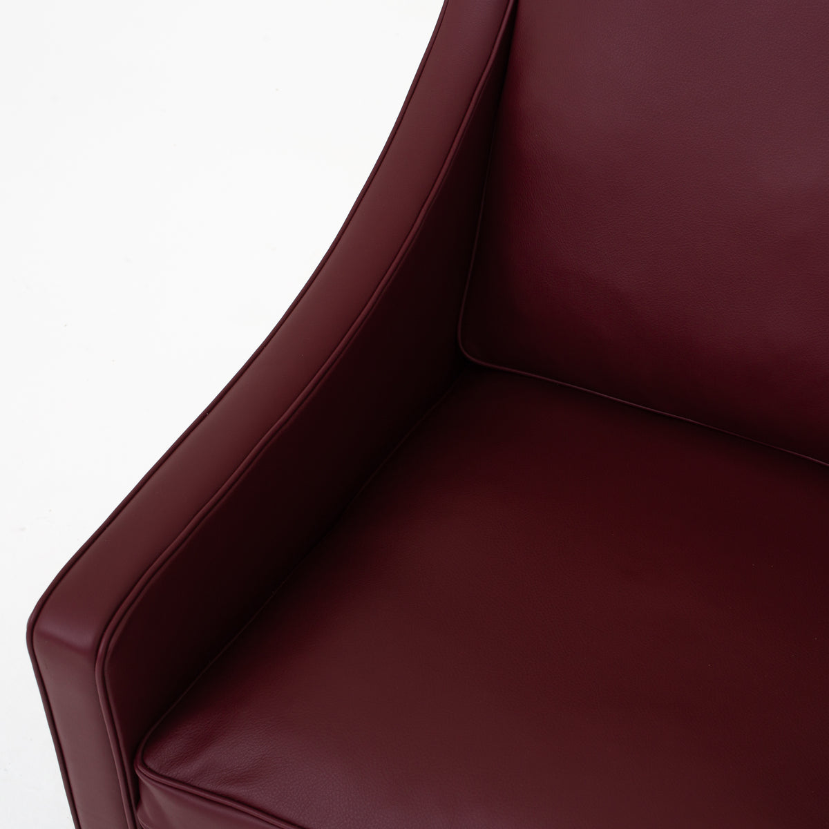 BM 2204 - Wingback Chair in Prestige leather