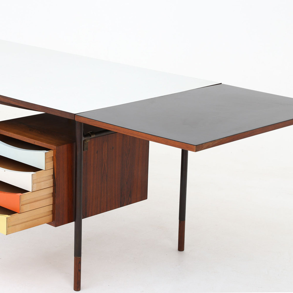 BO 69 - Rare work table