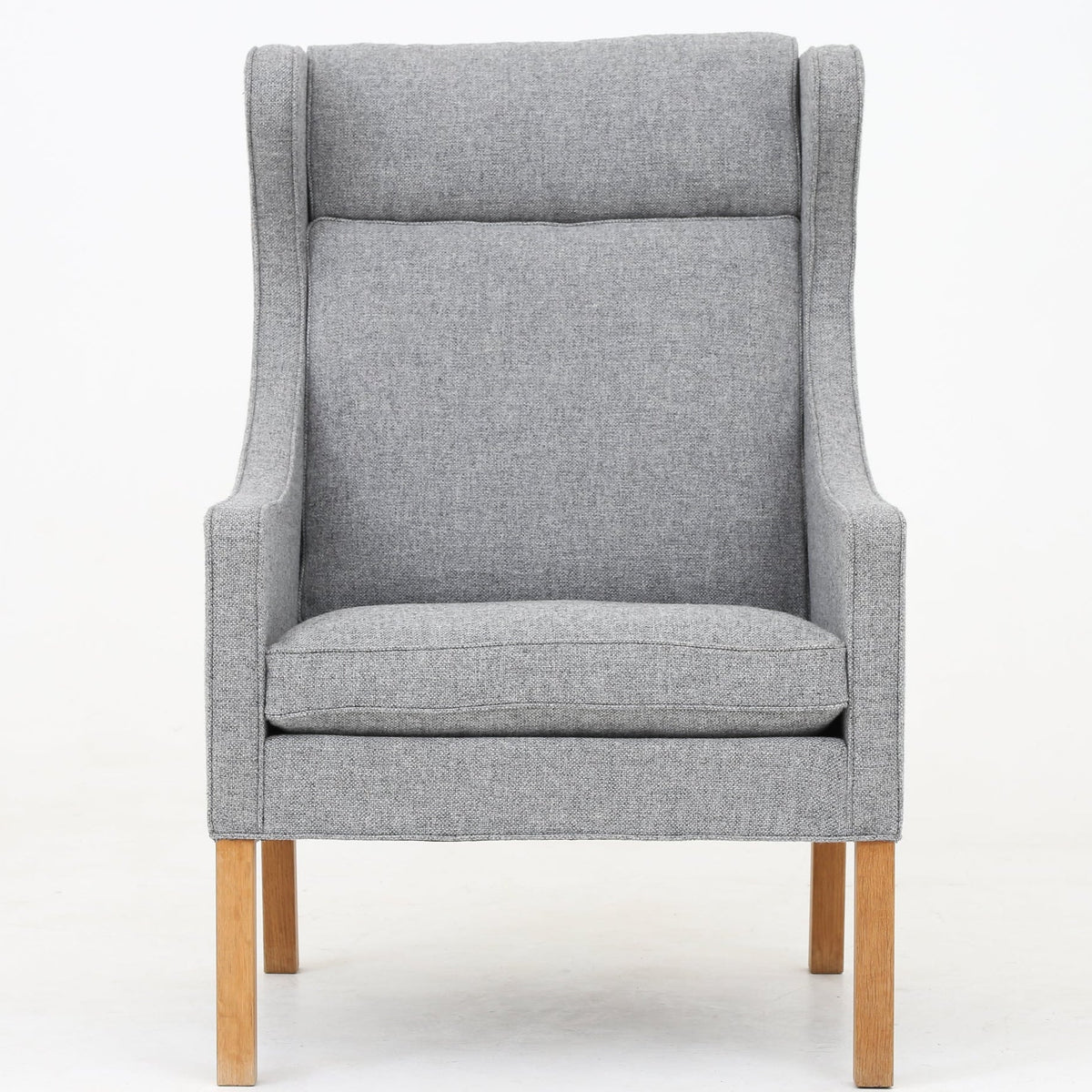 BM 2204 - Wing back chair in new wool