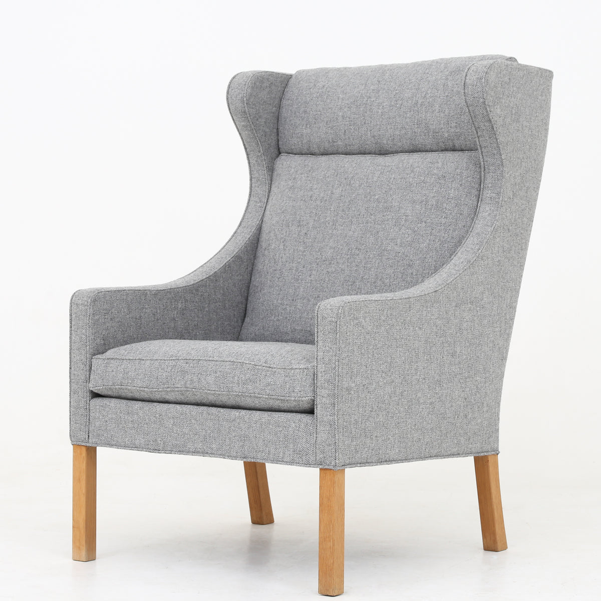 BM 2204 - Wing back chair in new wool