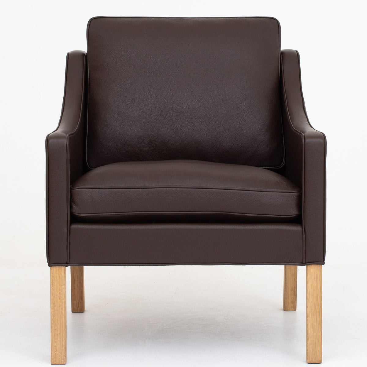 BM 2207 - Easy chair in Prestige leather