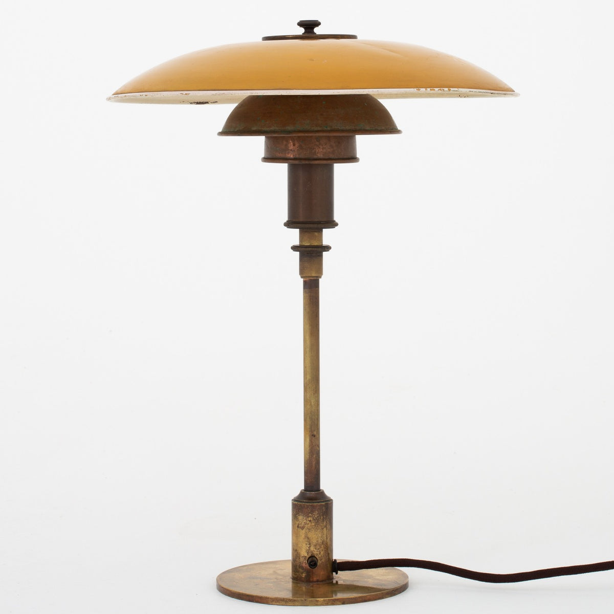 PH 3/2 - Bordlampe i patineret messing