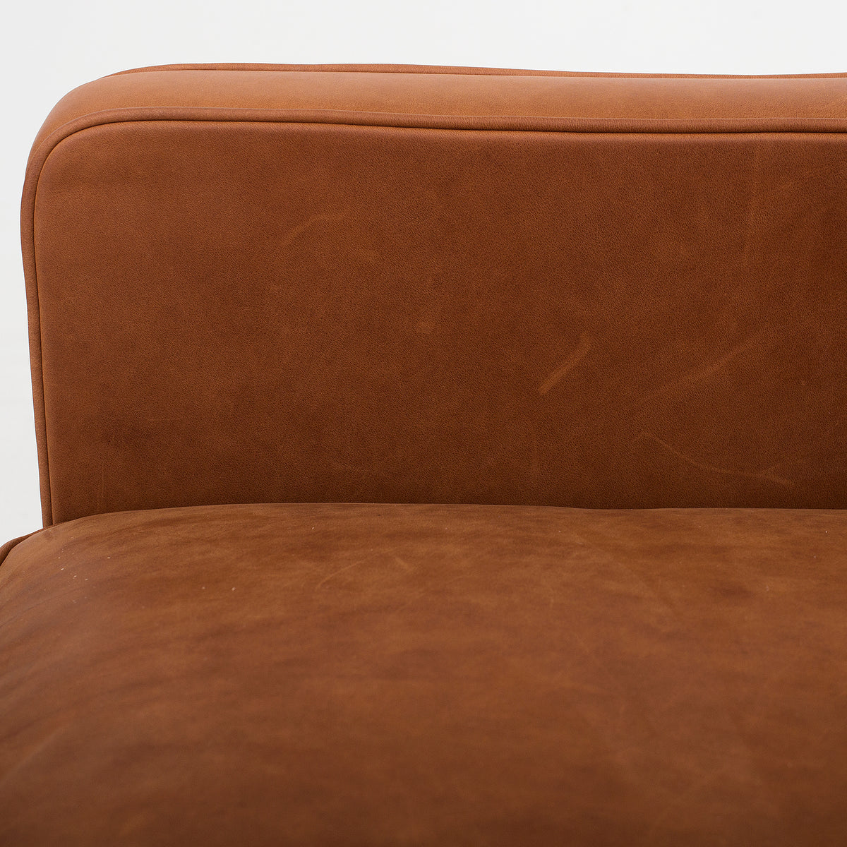 BM 2204 - 'Wing back chair' in Dunes leather