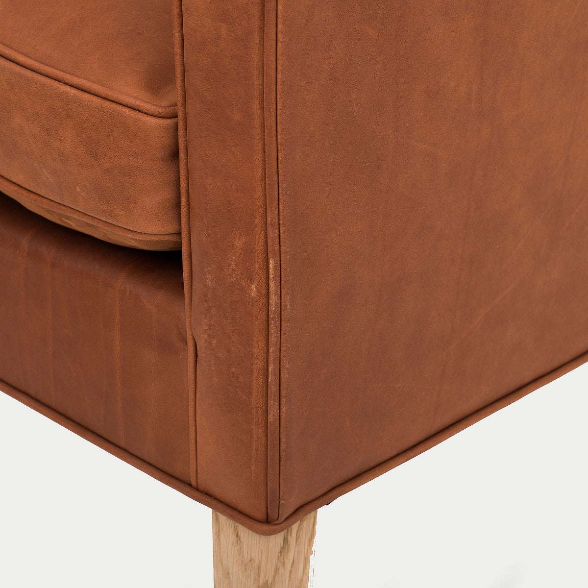 BM 2204 - 'Wing back chair' in Dunes leather