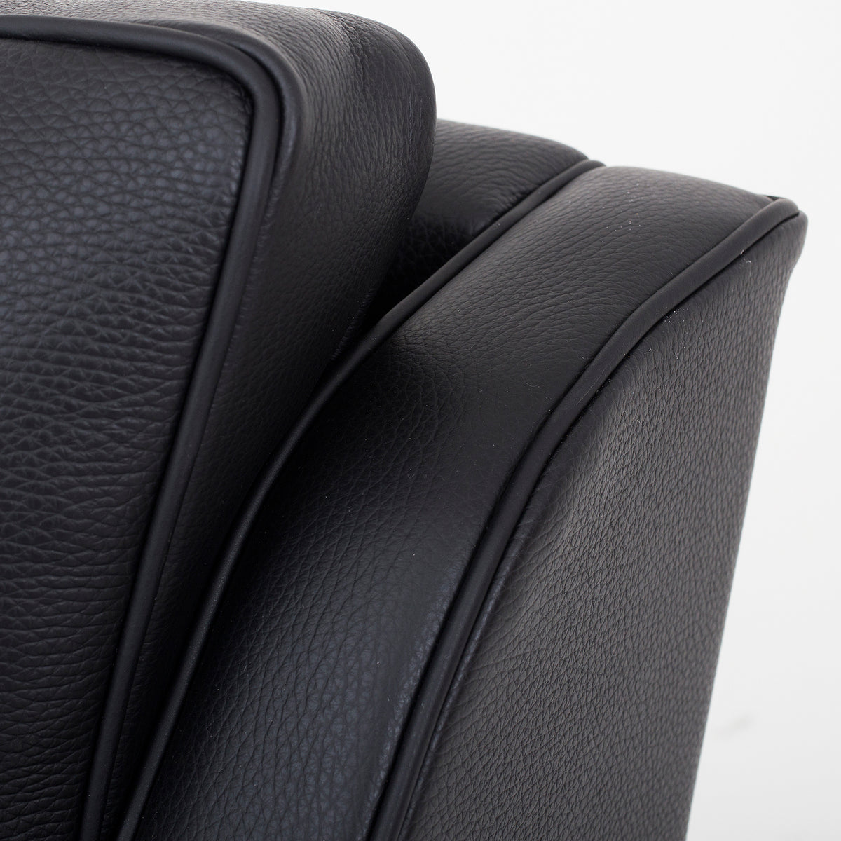 BM 2208 - 2-seater sofa in Savanne leather