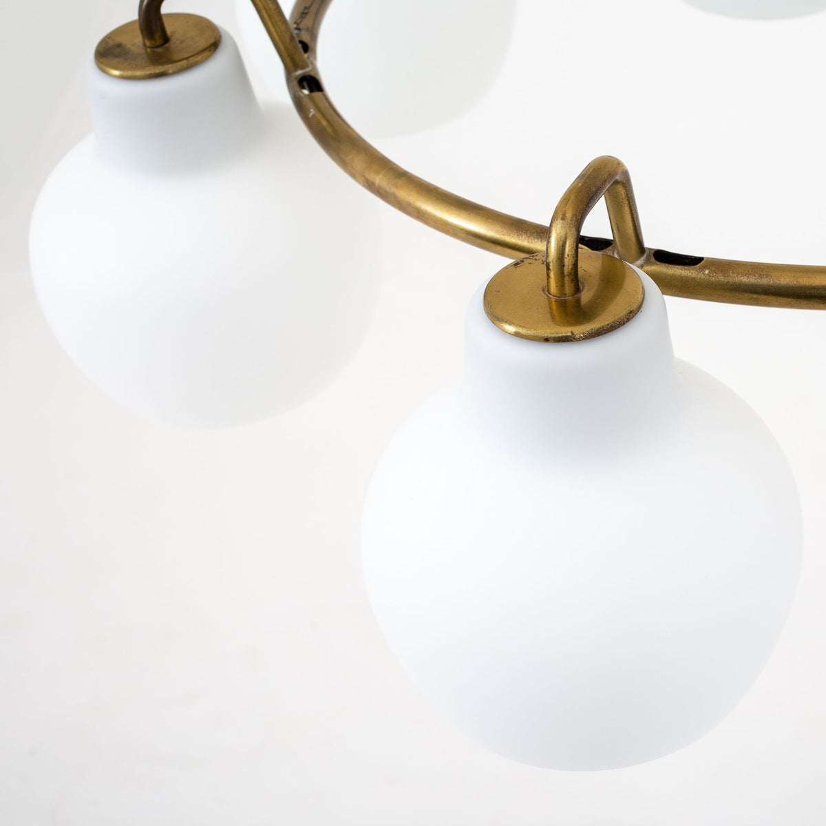 7-armet ringkrone i messing