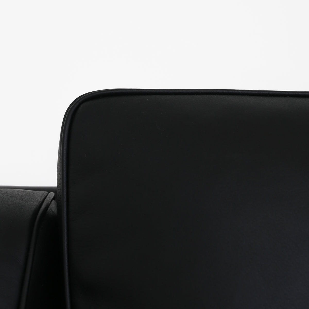 BM 2213 - 3-seater sofa in Elegance leather