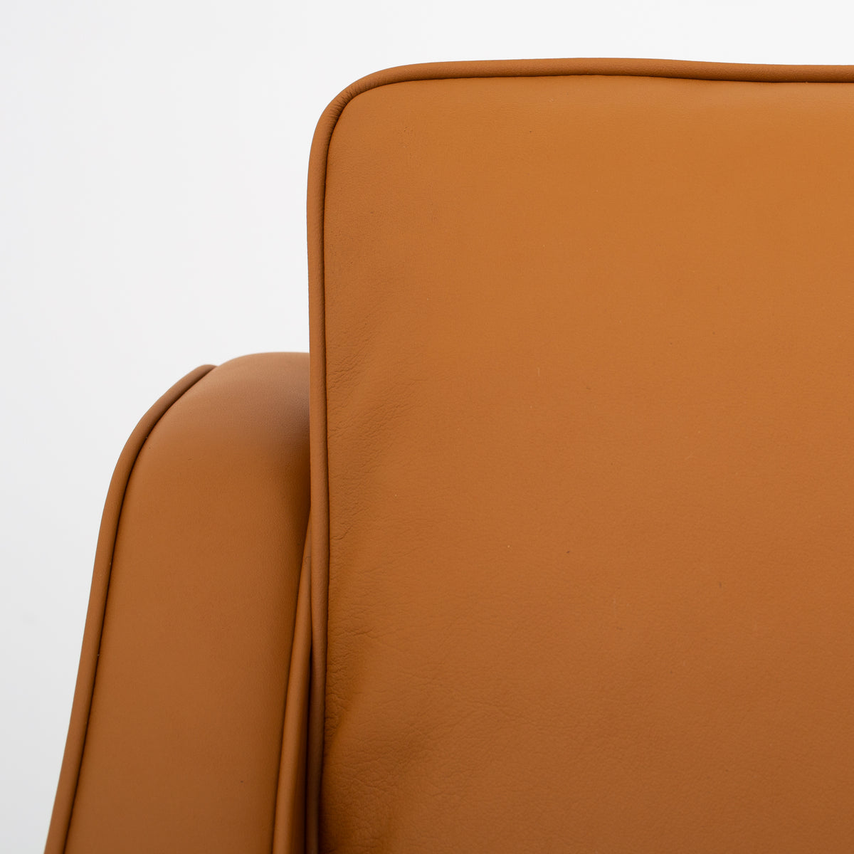 BM 2207 - Easy chair in Savanne leather